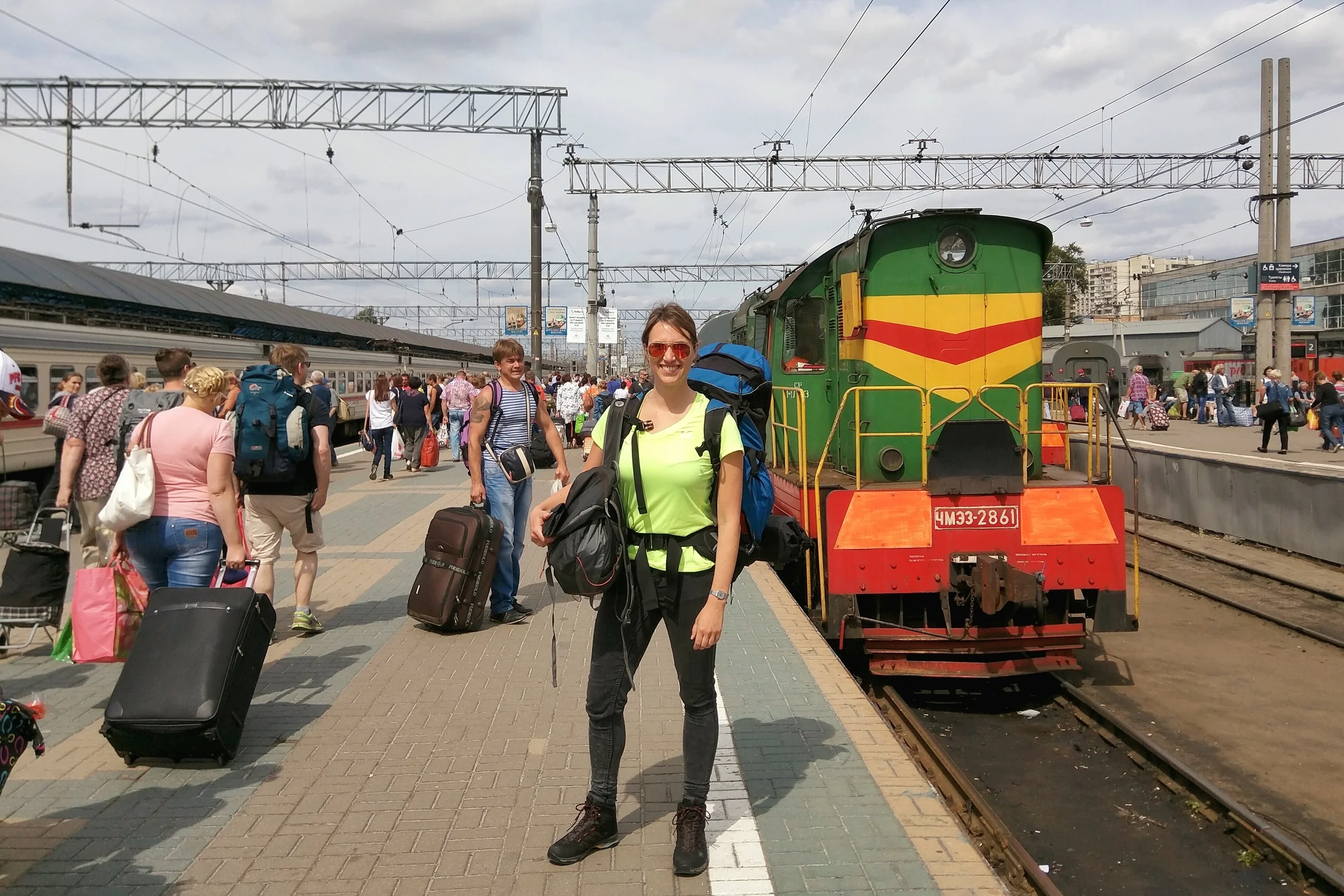 About to board. Notice the sexy guy in the background (we're not traveling together, unfortunately).
