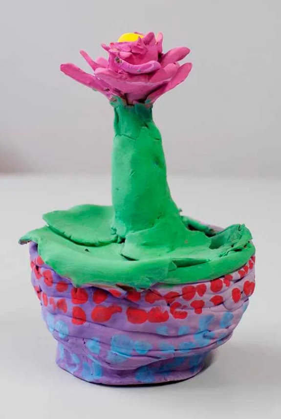 ‘A flower’. Clay, modeling wire and acrylic, H21cm x D16cm