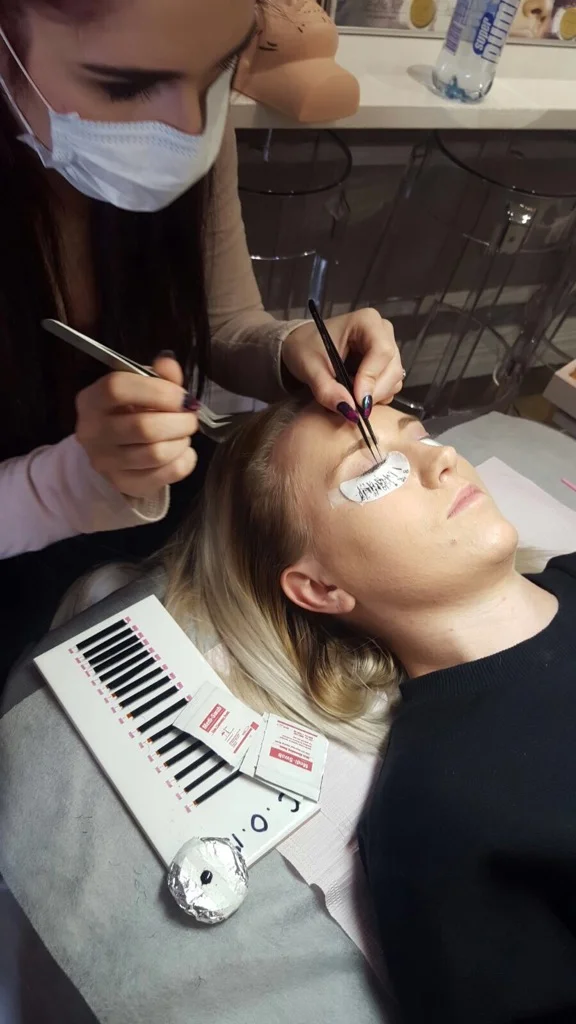 Lash Training Adelaide 22 Jan 2018 — Lé Lash Beautiqué Academy