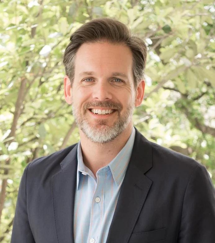 Ryan Buck Headshot 2018.jpg