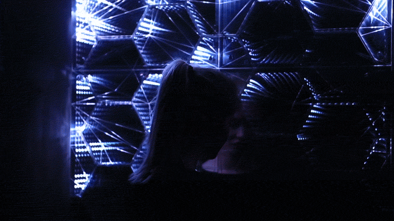 infini-03.gif