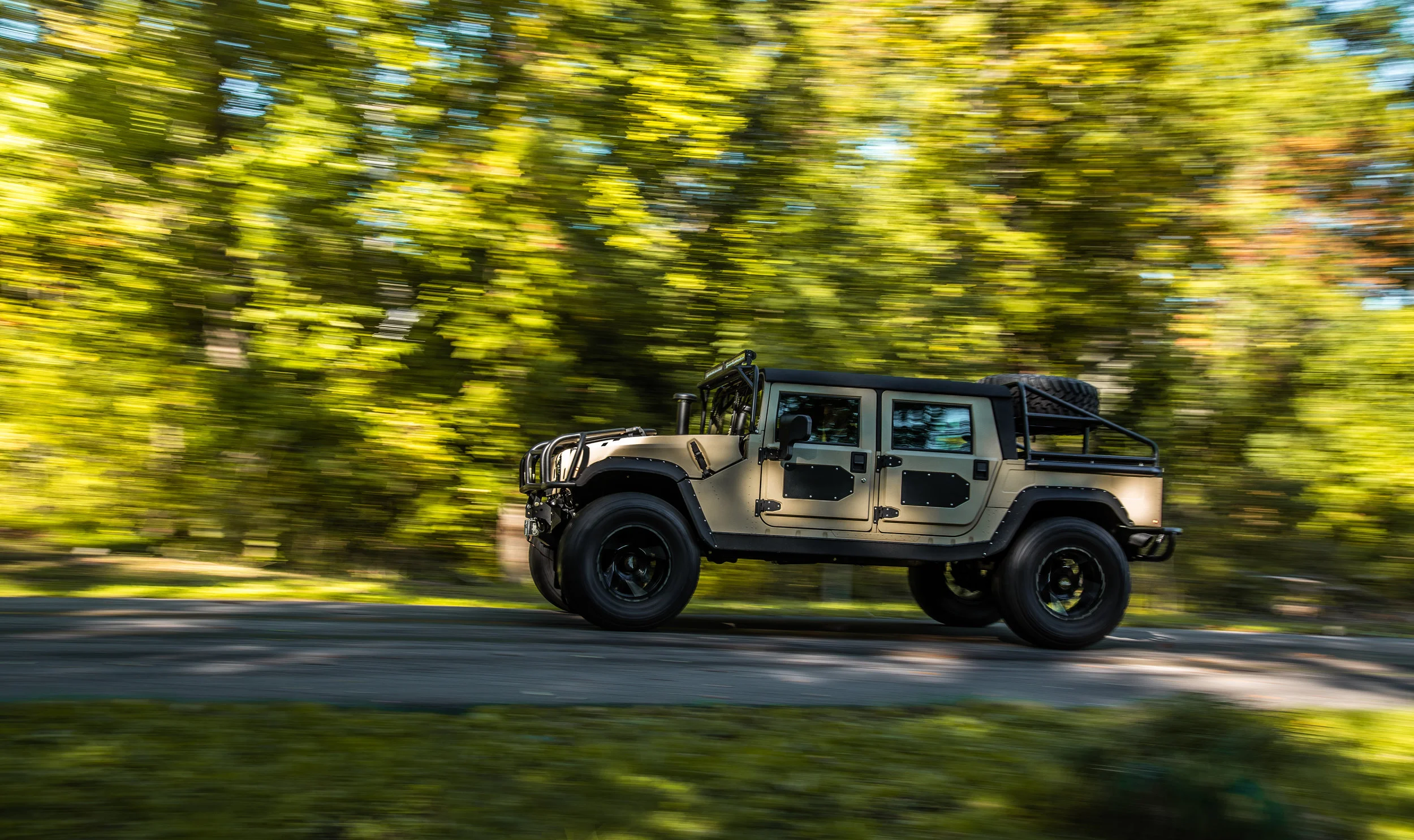 #004 features a baja style aesthetic that is reminiscent of our very first production prototype.