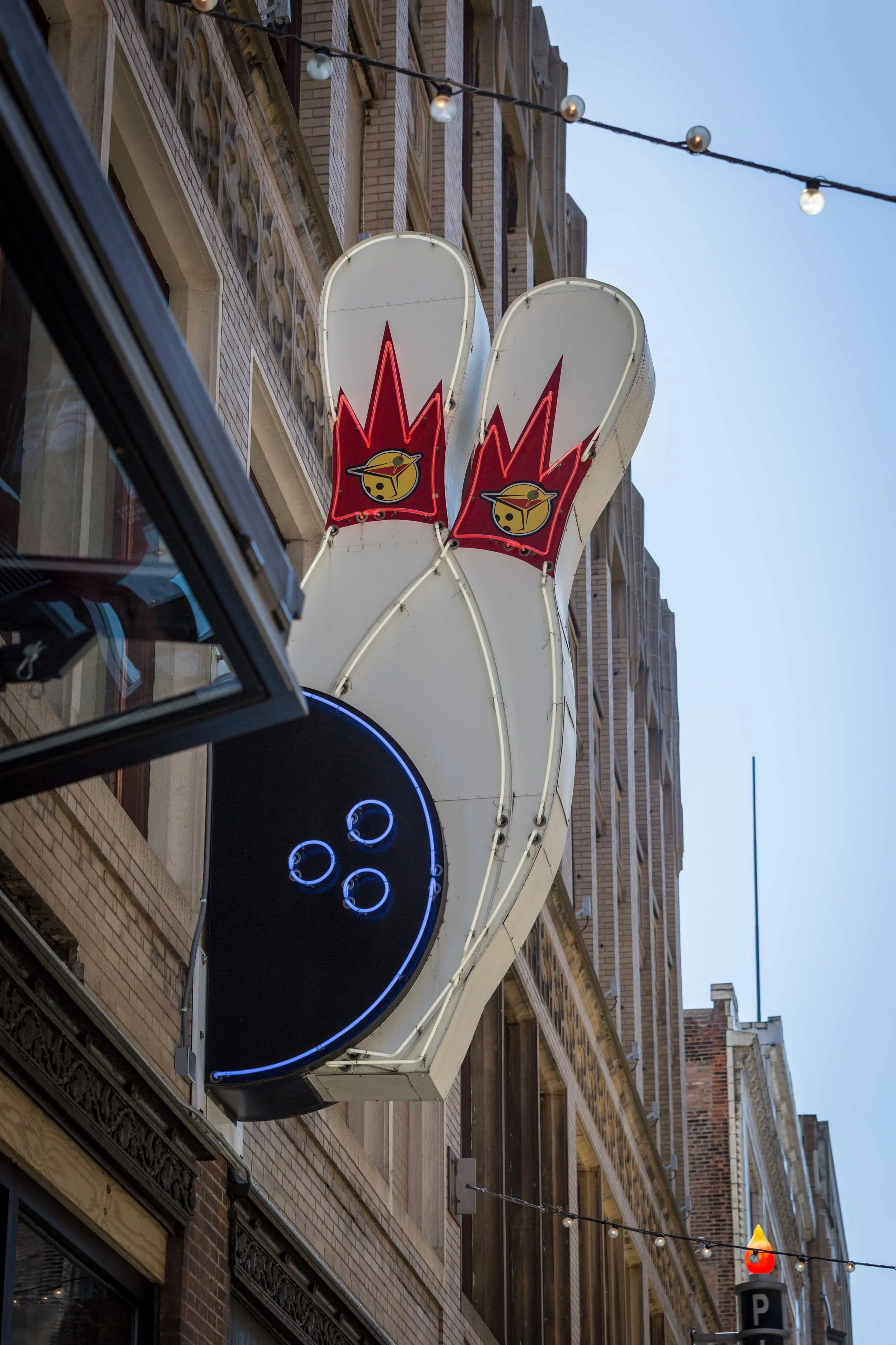 exterior-sign-pins.jpg