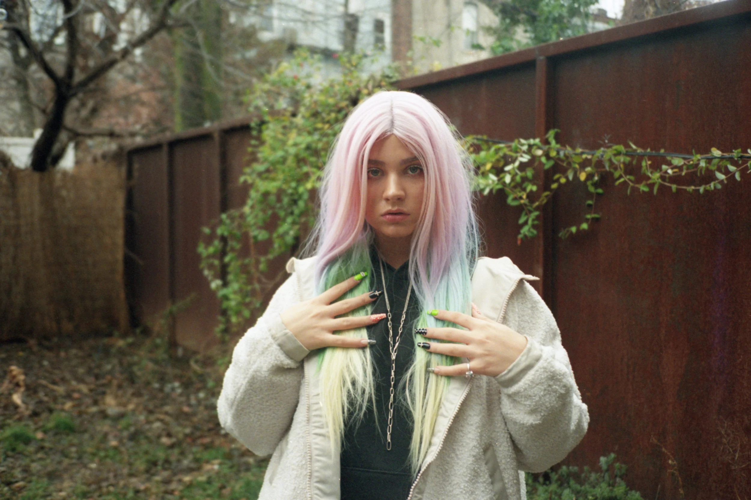 L800_IJD_SOPHIE_BLACKA008.jpg