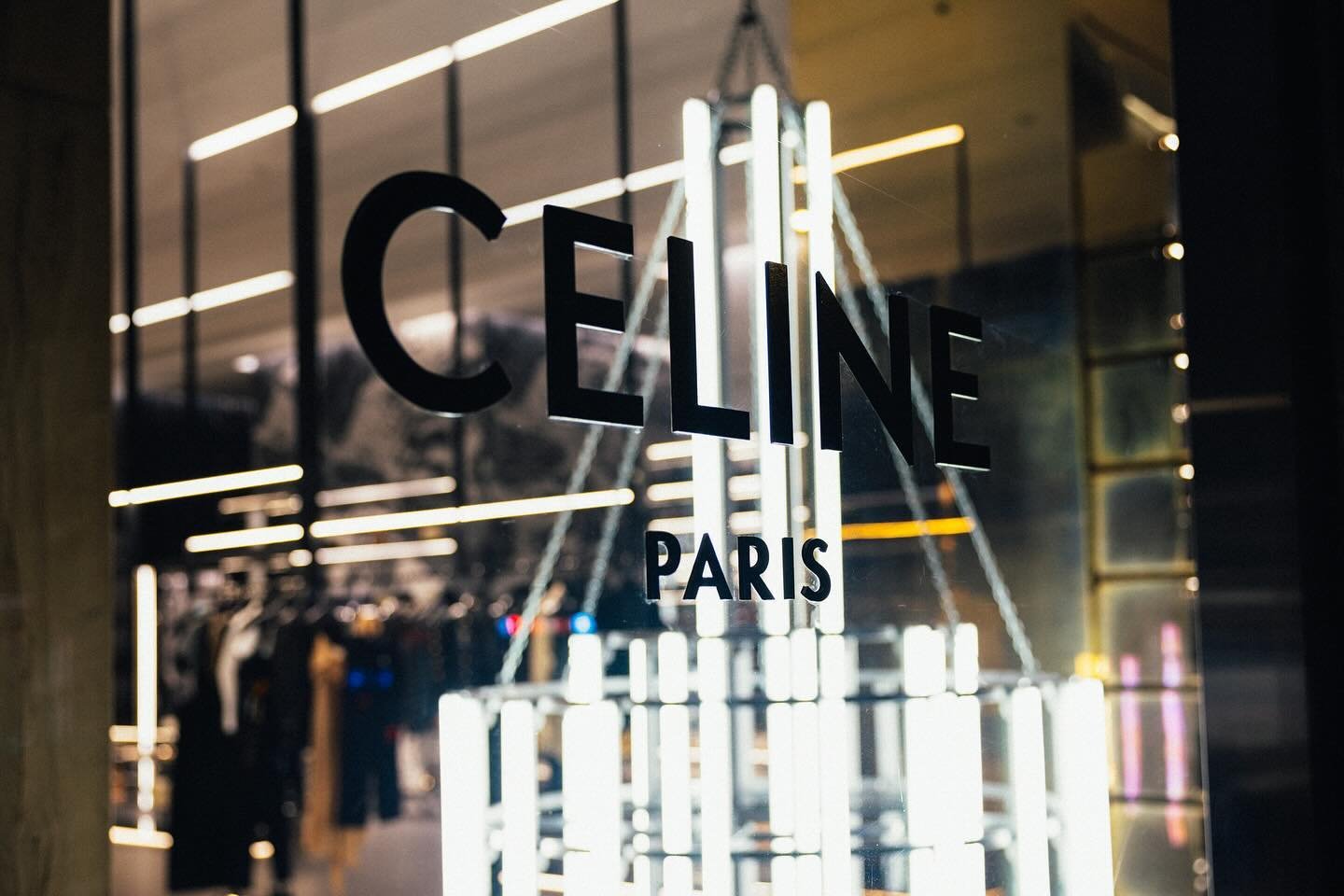 @celine asked me to capture in an abstract way the Bank Violette&rsquo;s chandelier installations in their two New York Store.
Produced by @paradoxal_residency 

#celine #chandelier #banksviolette #photo #abstract #light