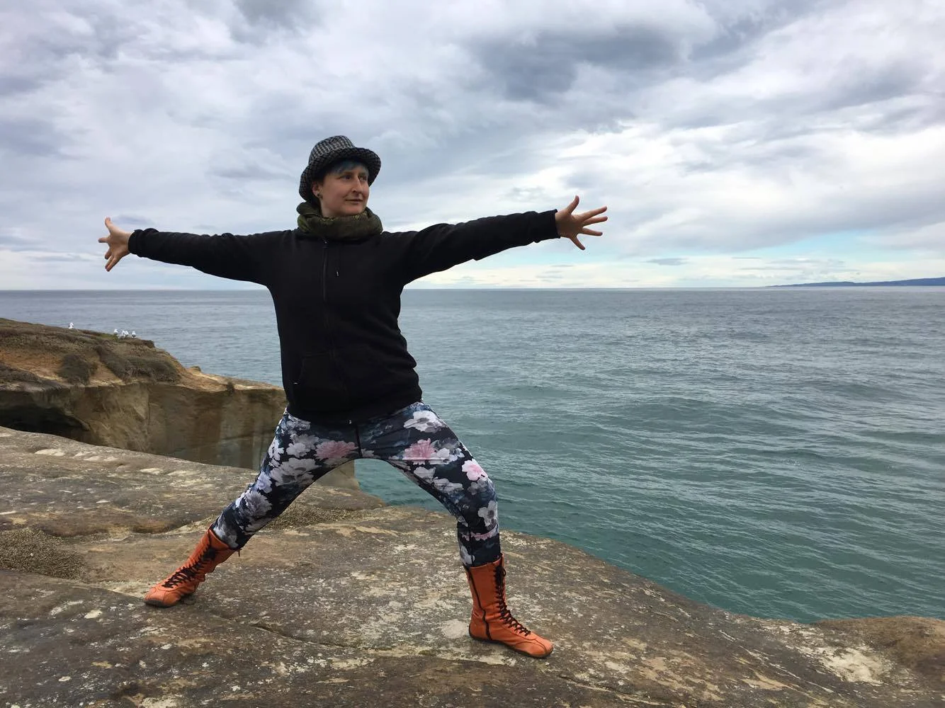 Sylvia Jasna Edge - Healium yoga.jpg