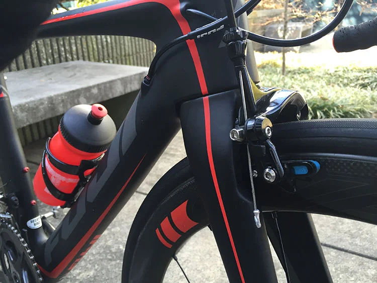 Wind-cheating fork- it's also big and stiff, great for making sure no power is lost in flex up front for out of the saddle efforts.