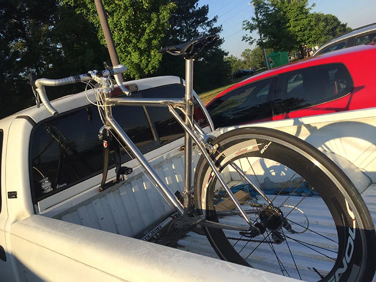 Gutsy racing a TT on this alu bike.