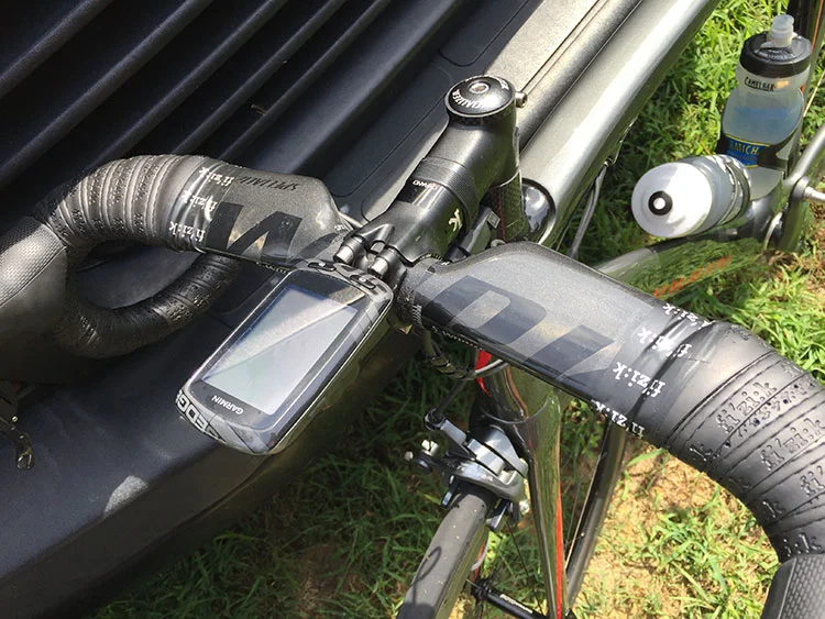 Love aero handlebars. Looks like eagle wings.
