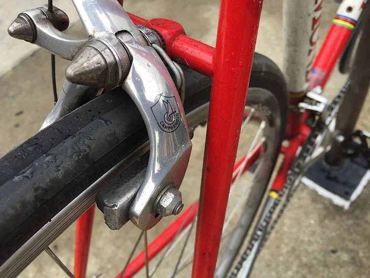 Chunky looking brakes.