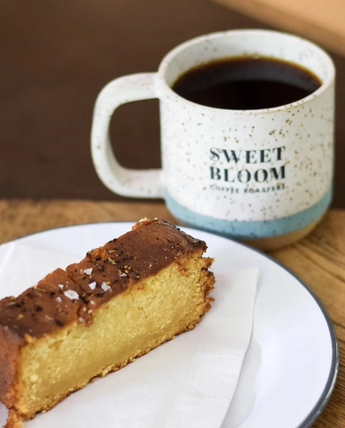 Coffee Blossom Honey Cake We aren't exactly sure what all the ingredients are in this specialty cake by The London Plane, but we are sure it is delicious - maybe you can get them to divulge the recipe... Recipe: @londonplaneseattle Photo: @lamarzoccocafe Coffee Pairing: @sweetbloomcoffee