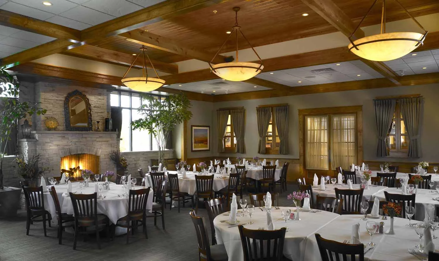 Banquet_Room_RT.jpg