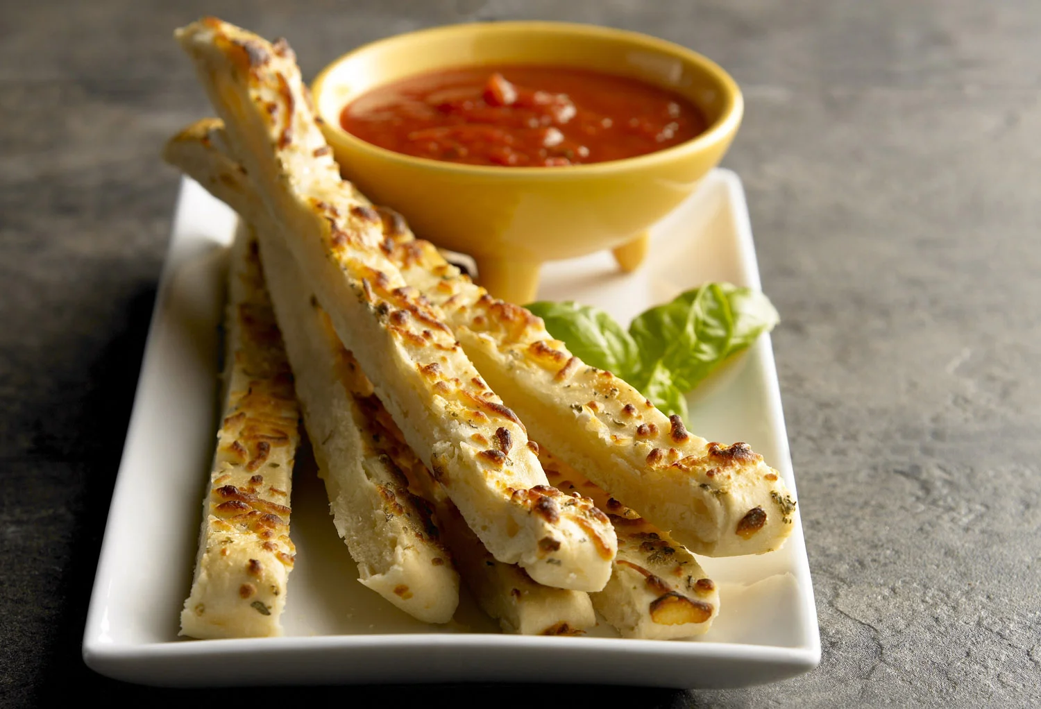 Mozzarella_stuffed_soft_breadsticks.jpg