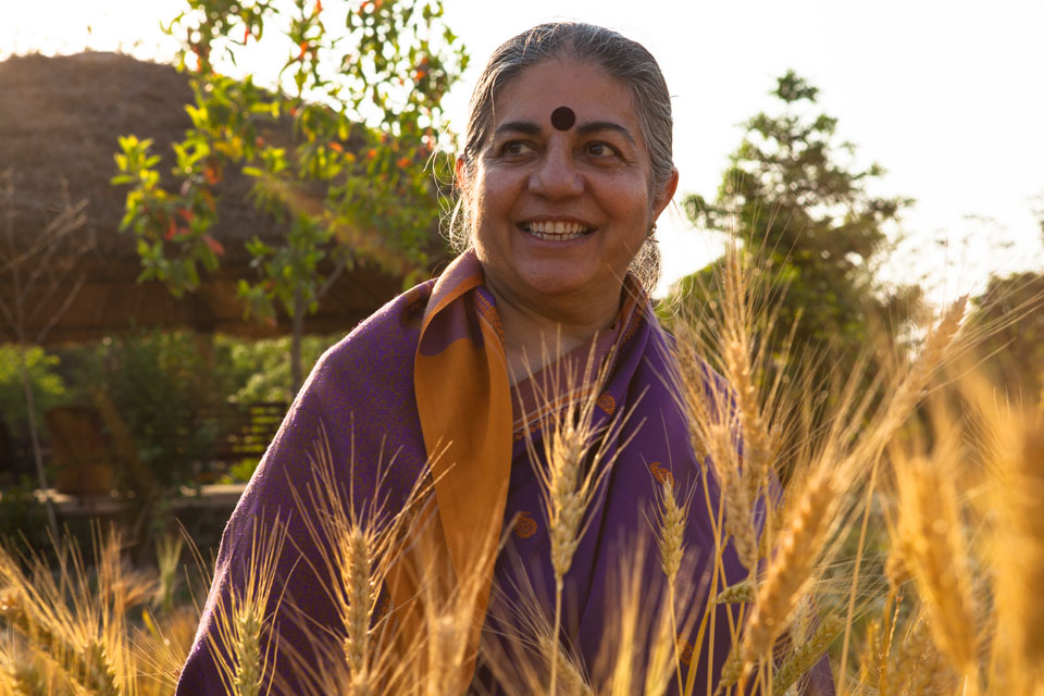 Photo Credit: (@drvandanashiva) Twitter