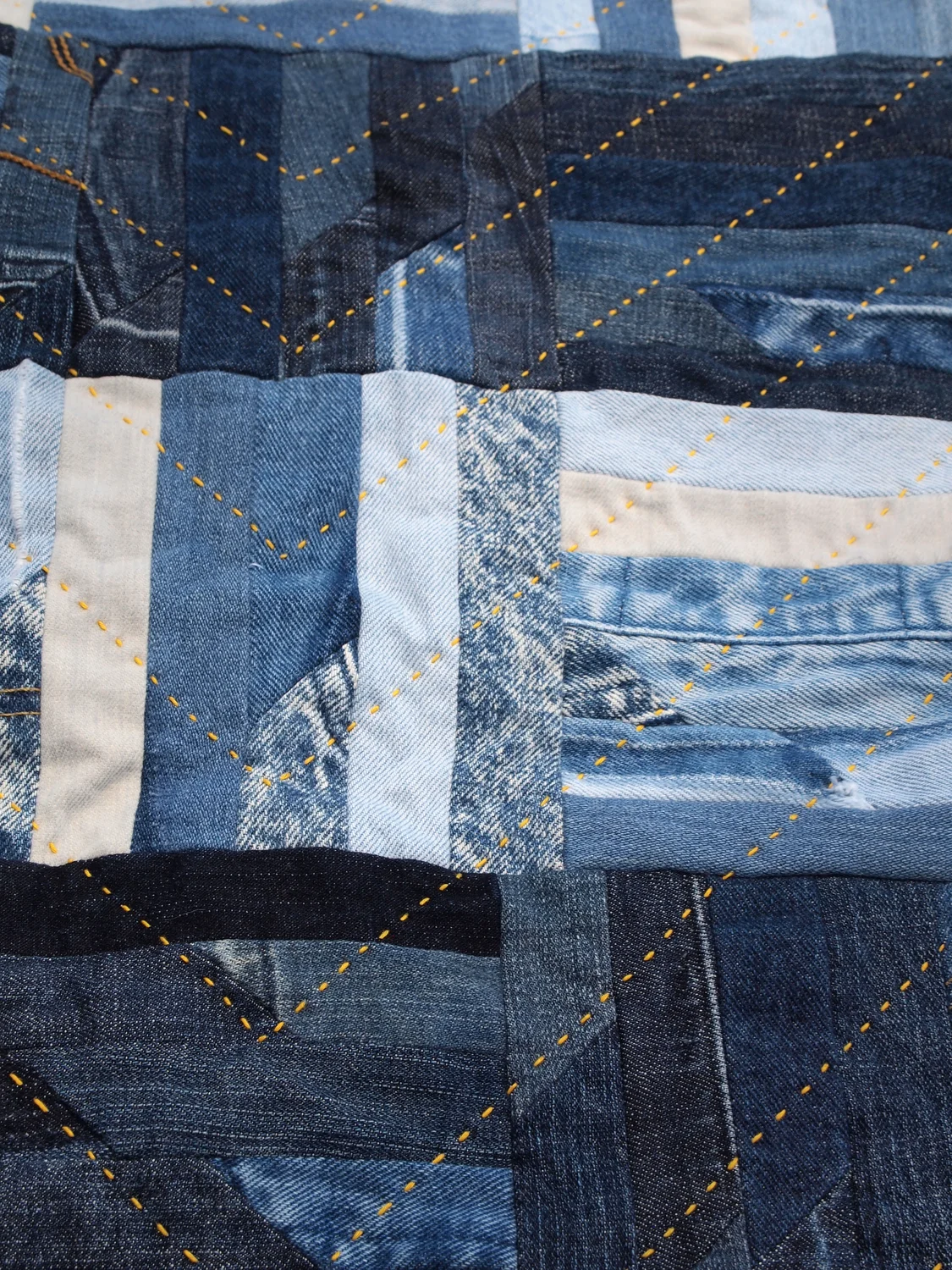 Quilt no. 014: Denim Scrap Quilting Details