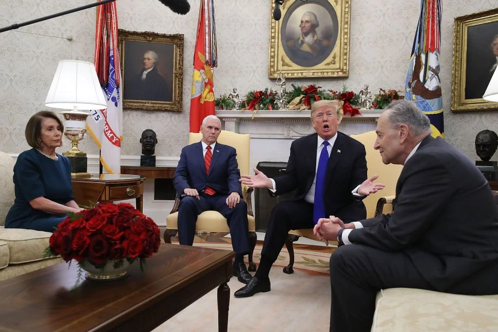 TT Trump và các lãnh đạo quốc hội Nancy Pelosi và Chuck Schummer. Nguồn internet.