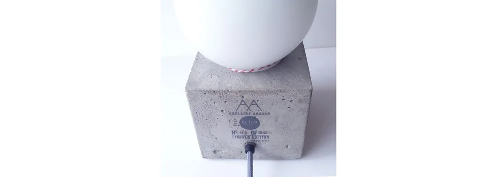 2015 Limited Edition of concrete lamps handprinted by Adelaïde Aronio para Beton 