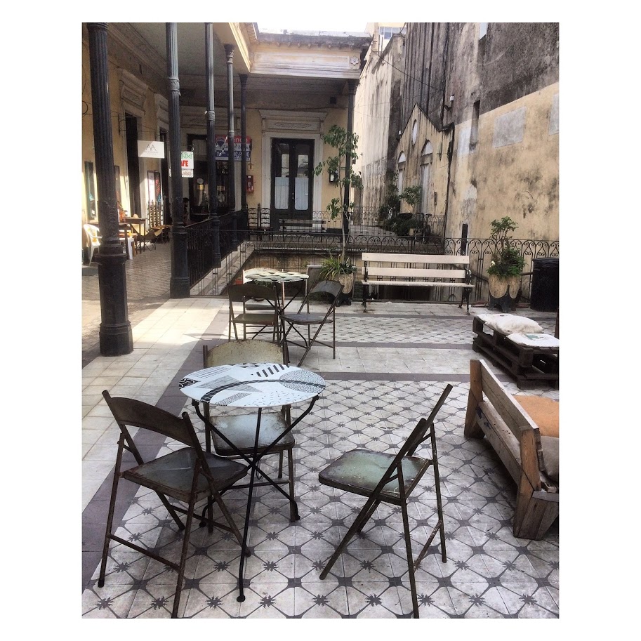 adelaide aronio mesas .JPG