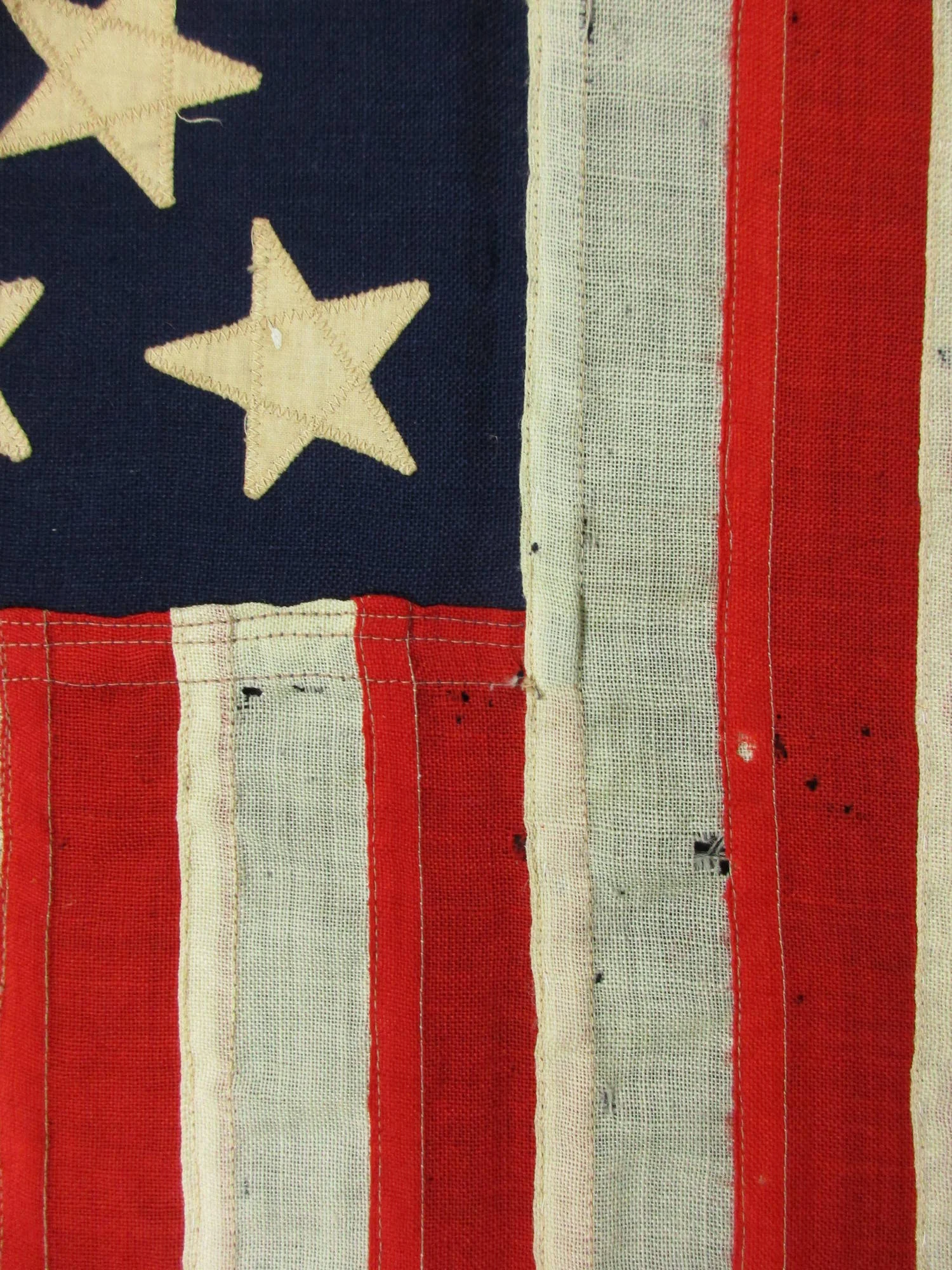 13 Star Antique Ensign 3.JPG