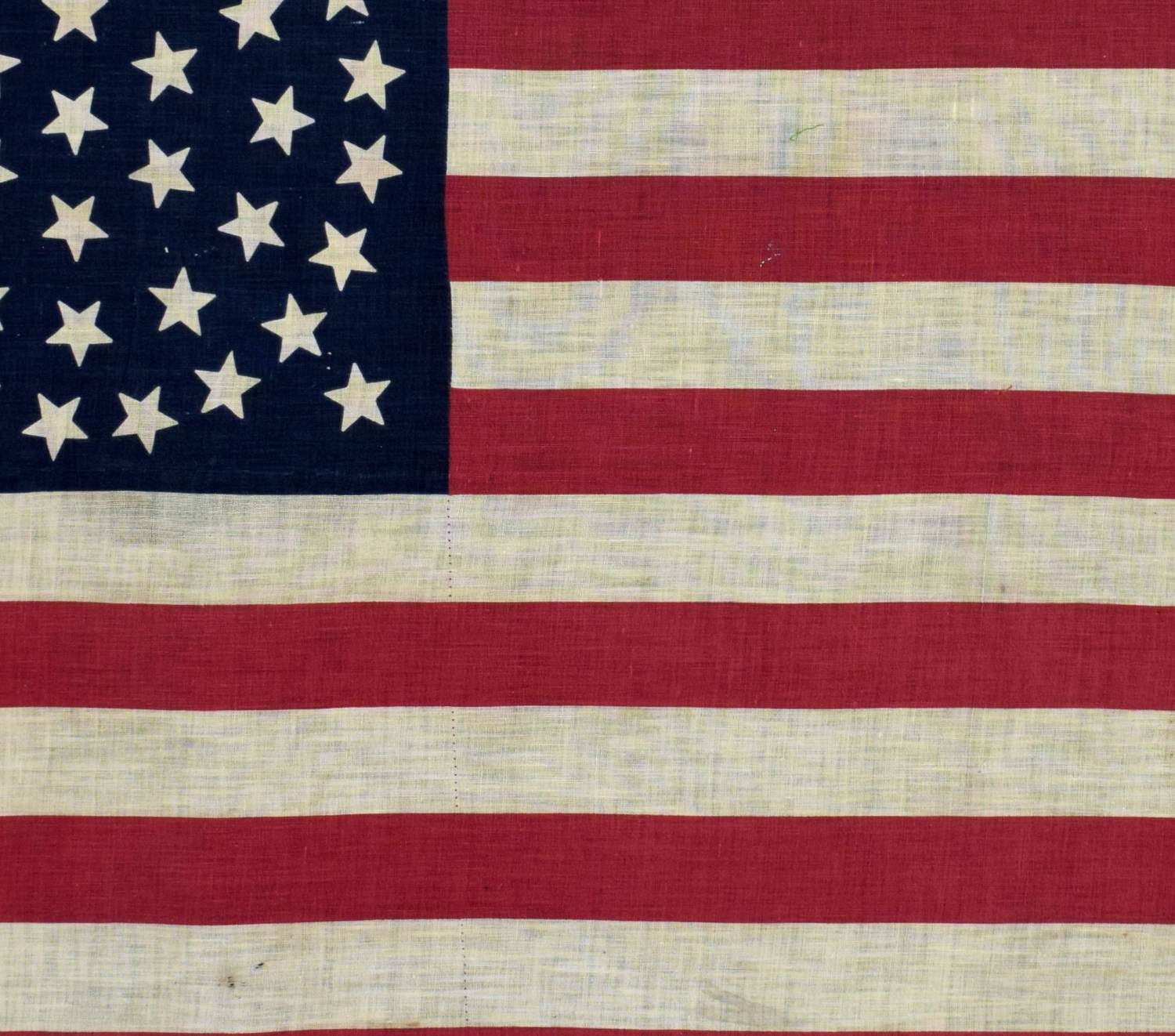 4. 44 Star Flag with Medallion Configuration.jpg