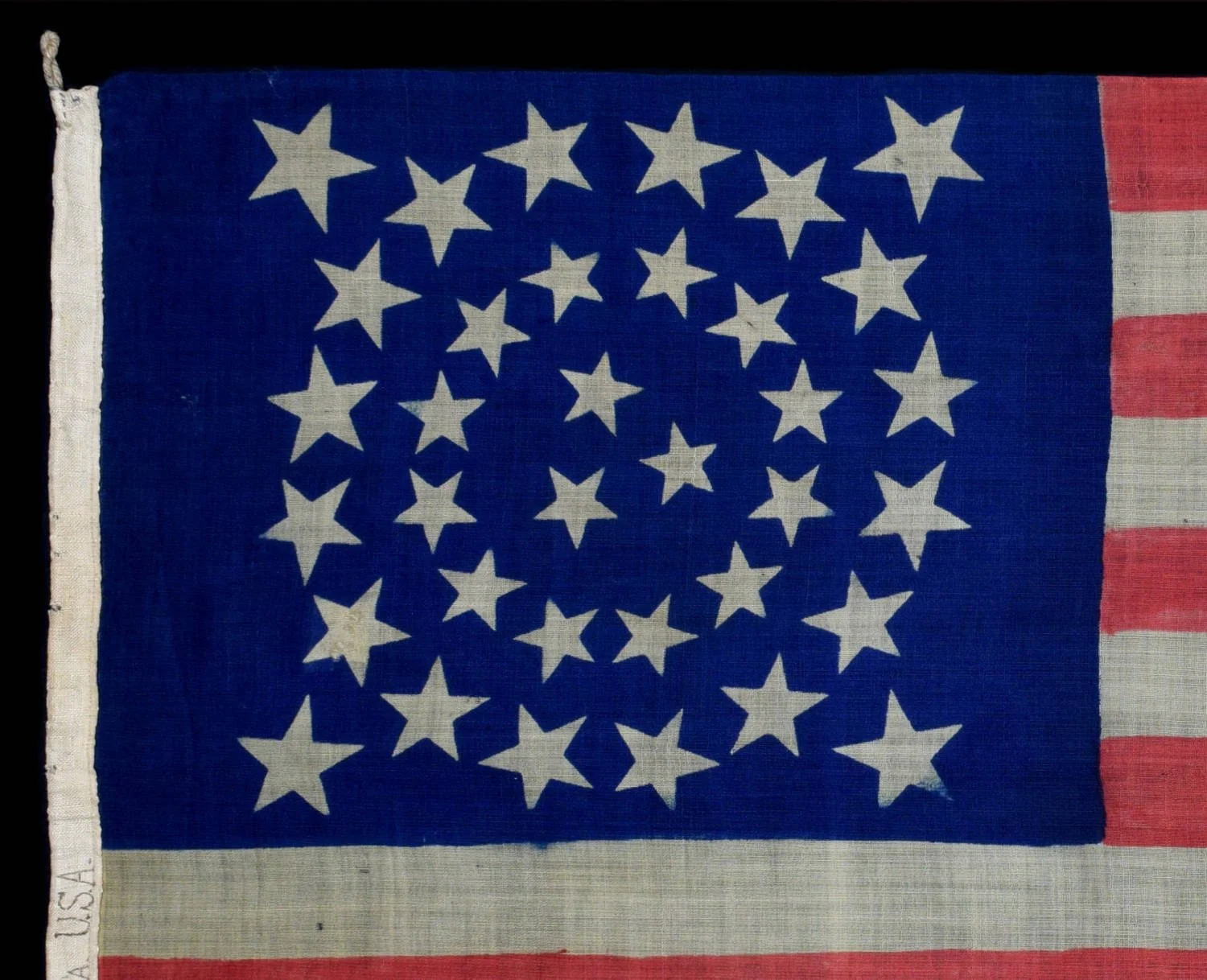3. 35 Star Antique Flag with a Medallion Configuration.jpg