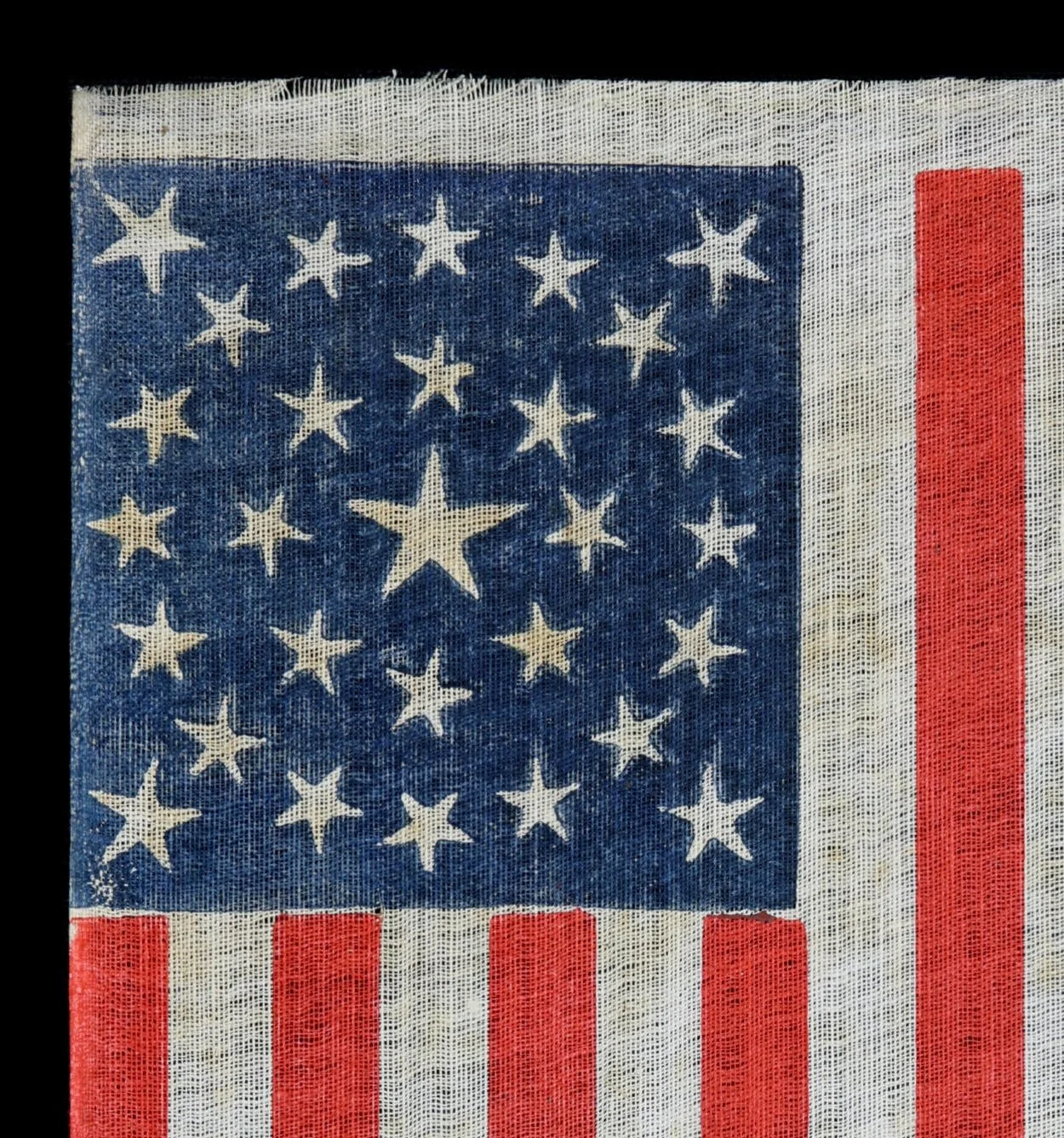 3. 29 Star Antique Flag with a Medallion Configuration.jpg