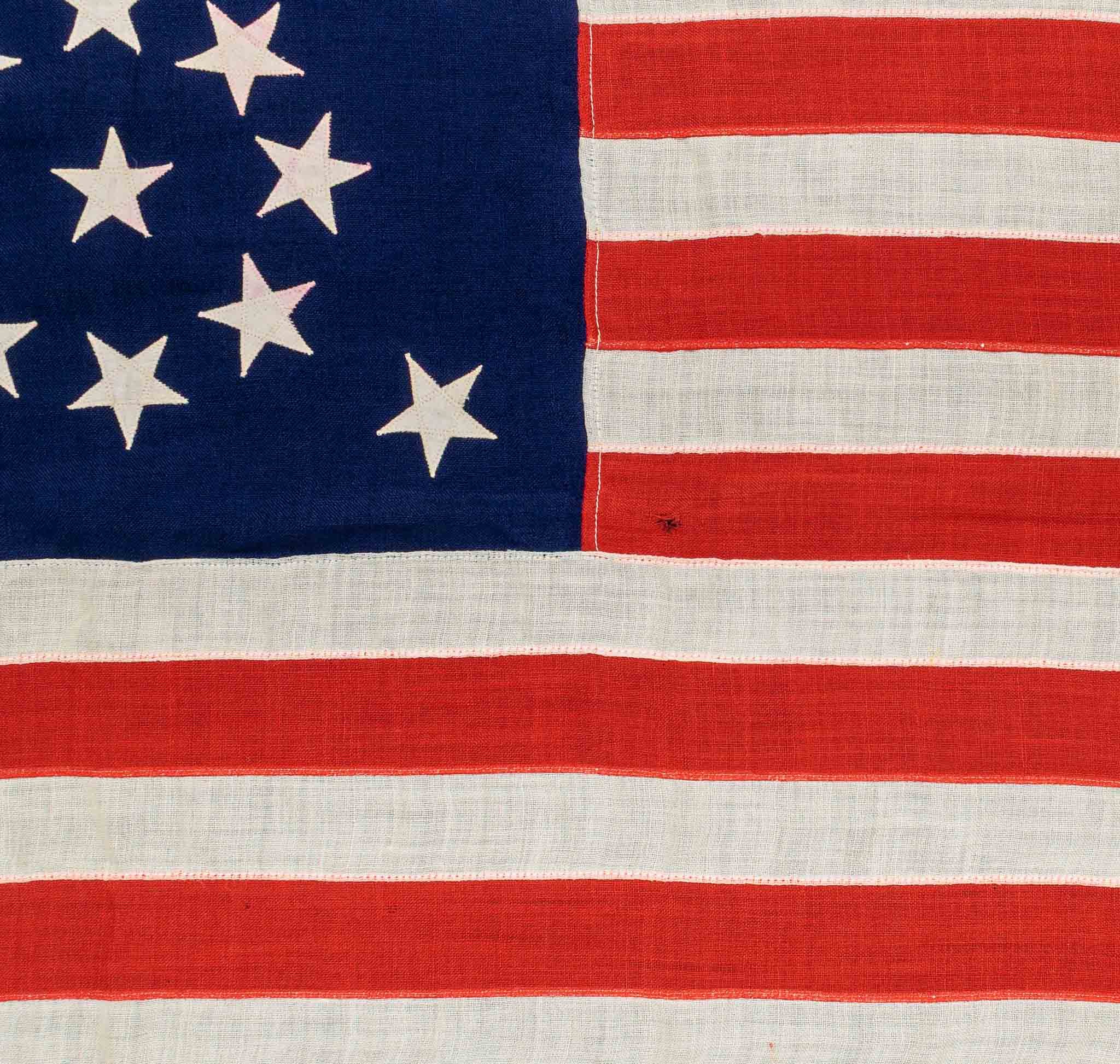 13 Star Antique Flag with a Medallion Configuration -4.jpg