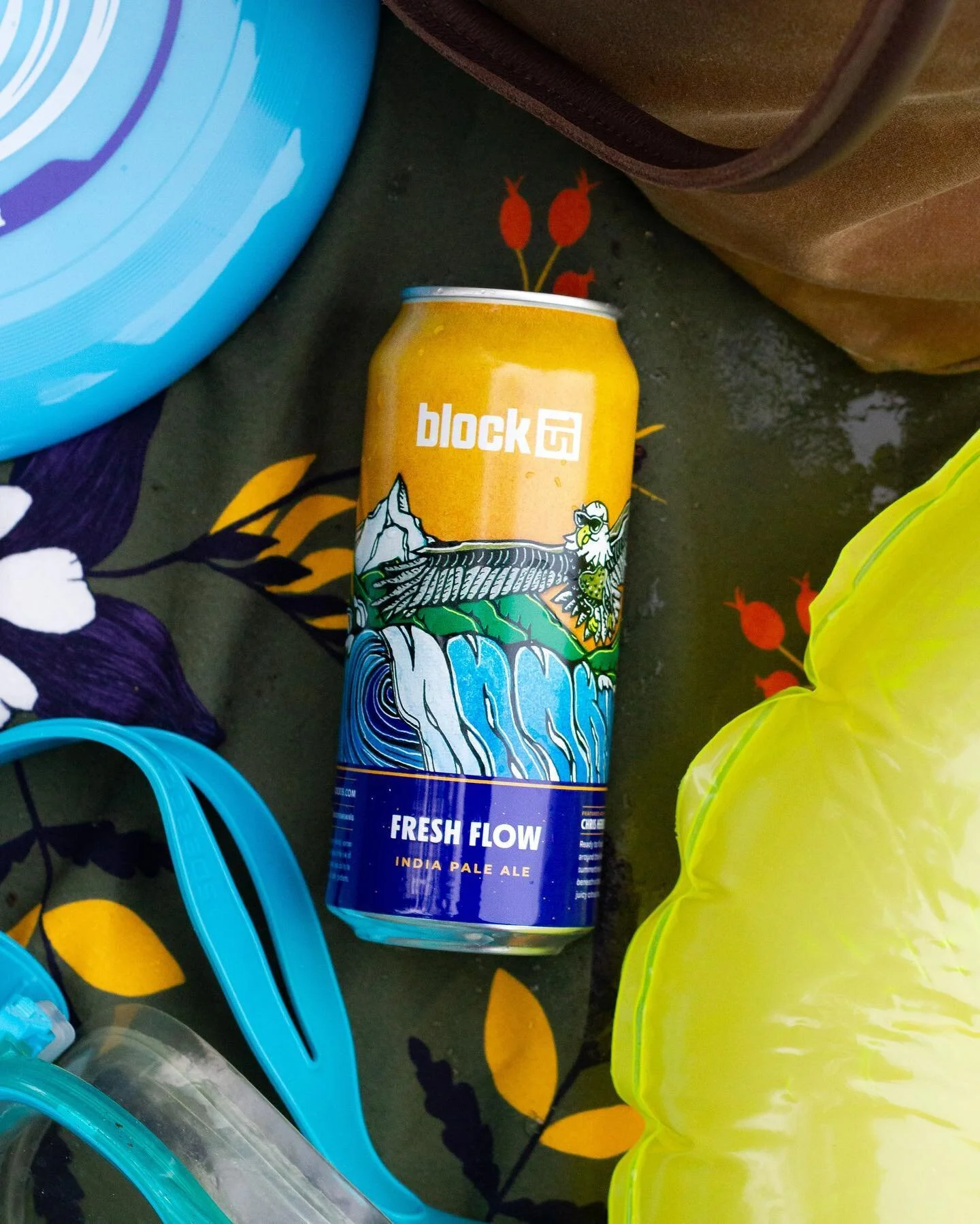 ☀️ Fresh Flow is ready for your adventures this Friday! Our seasonal 6.5% hazy IPA is the perfect companion to take with you on warm days like these.

Made with a tidal wave of CTZ, Apollo CO2 extract, Chinook, Azacca, Mosaic, Citra and Galaxy hops, 