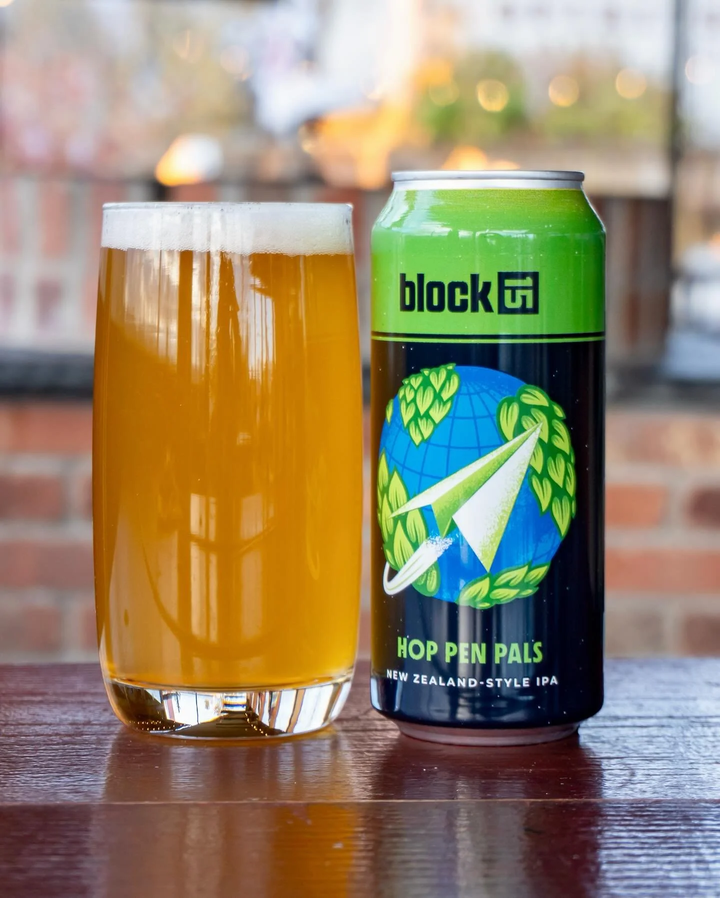 🌏 Hop Pen Pals releases this Friday at Block 15. Made in collaboration with our friends at @behemothbrewingcompany, this 6.70% lighter-bodied New Zealand IPA bursts with peeled pineapple and mandarin oranges from Southern Hemisphere hops.

This is o