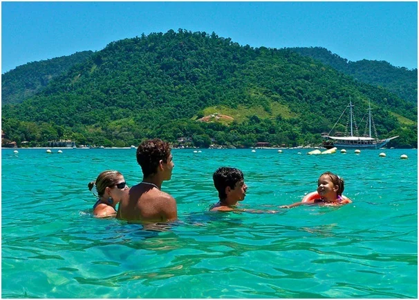Angra dos Reis © Armando Lobos via Flickr
