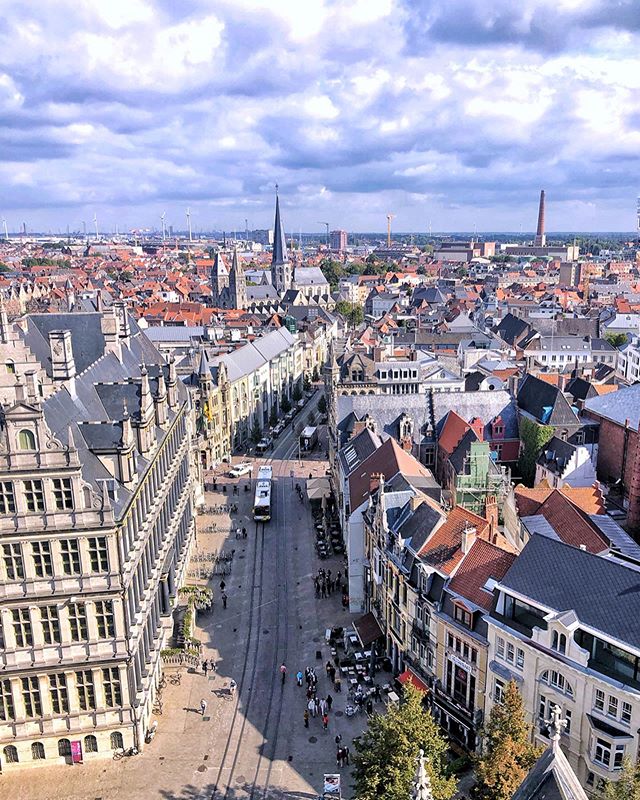 #Ghent #Belgium Hello everyone! After a year of not blogging, and barely posting on IG, I finally published a post today - about how I&rsquo;m failing in my quest to be a travel blogger. 😬And I&rsquo;m going to try to be better at it. 👆👆Please che