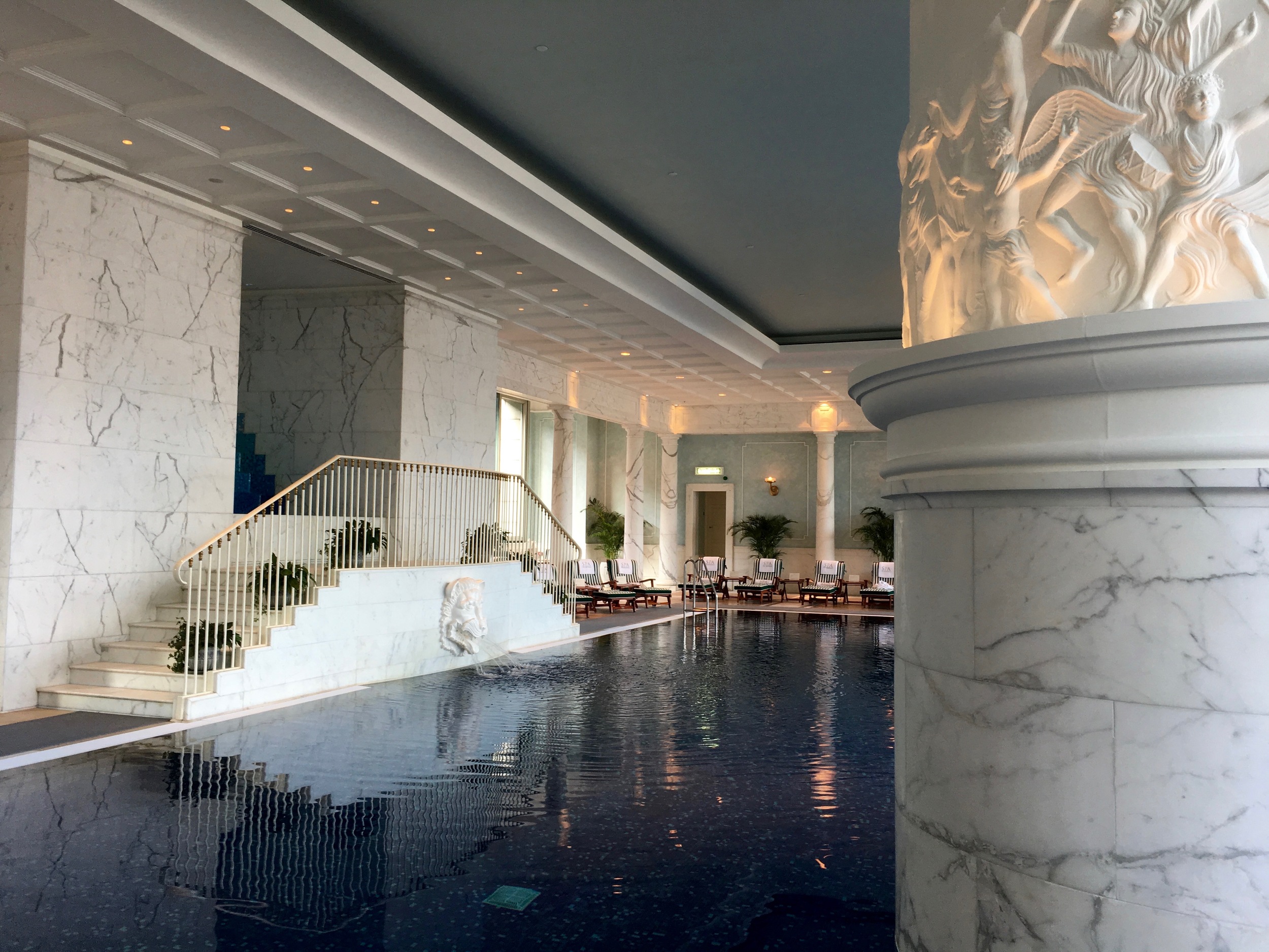 Roman style pool