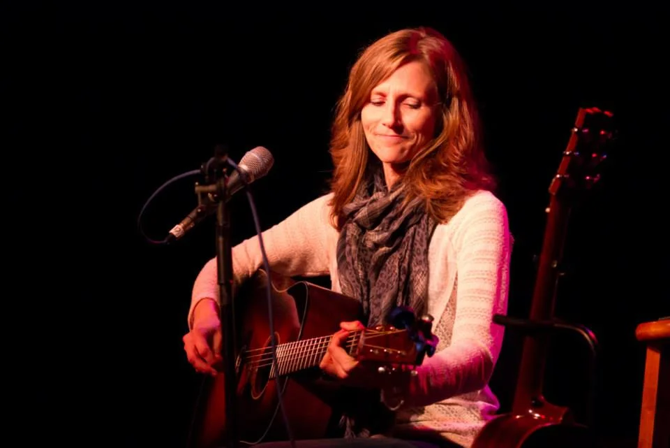 Folksinger Tracy Grammer