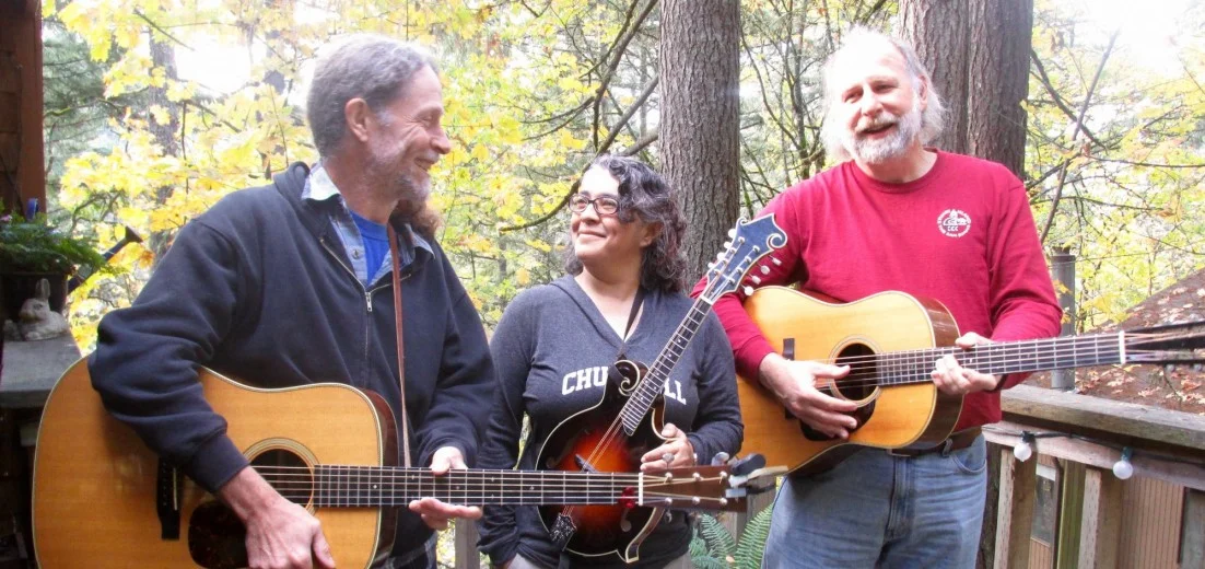 Calderan Songwriters Benefit for Tsunami
