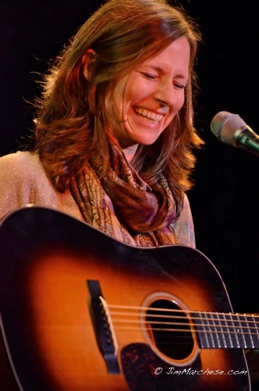 Folksinger Tracy Grammer
