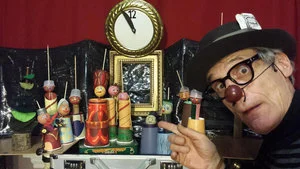 Moral Storytelling and Puppetry by puppet-master “PAPPENSPIEL” 