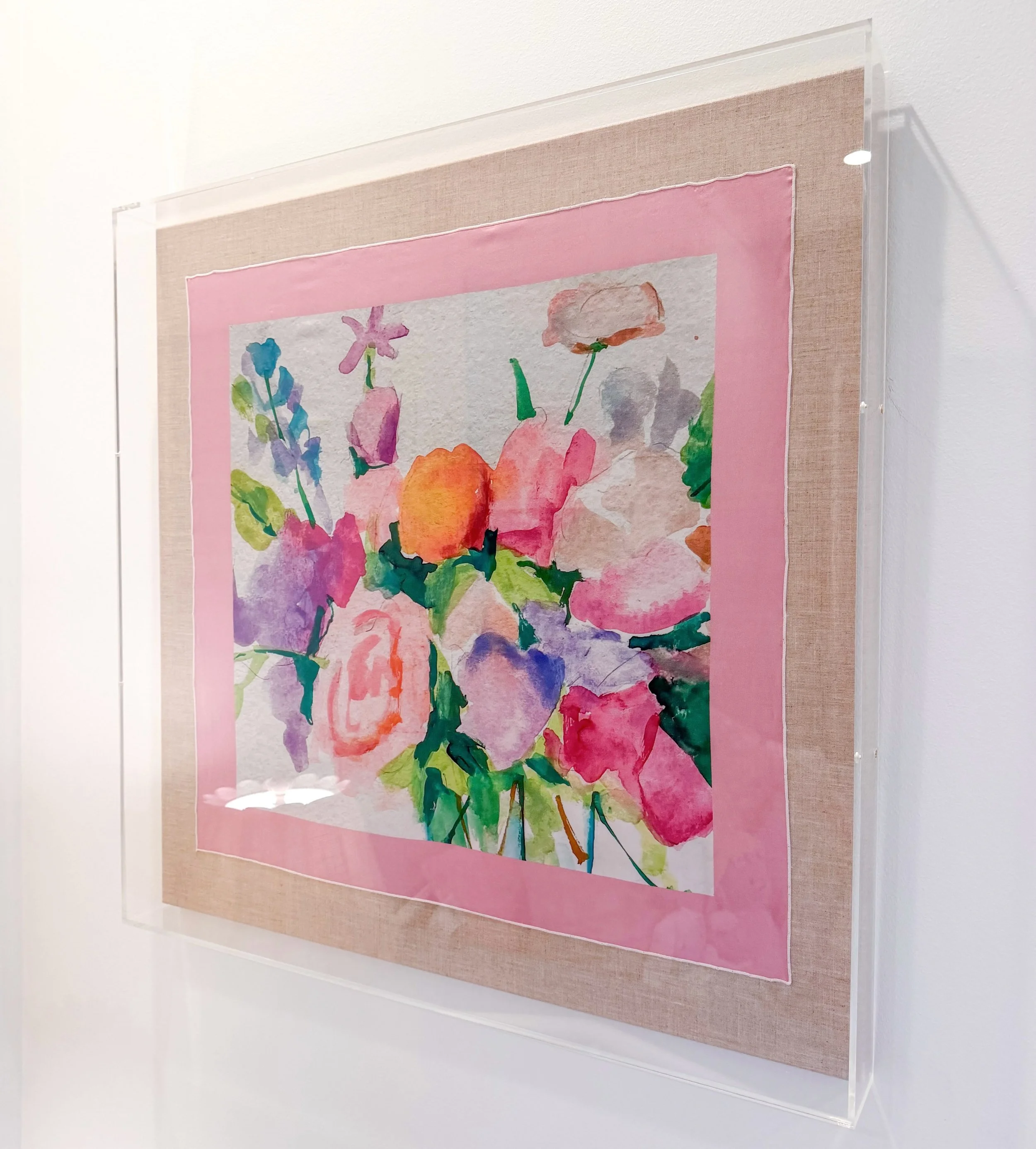 A new way to display ✨ Love this silk scarf in a shadow box frame! Limited edition silk scarves are on kendallkirkart.com - only a few left! 🩷