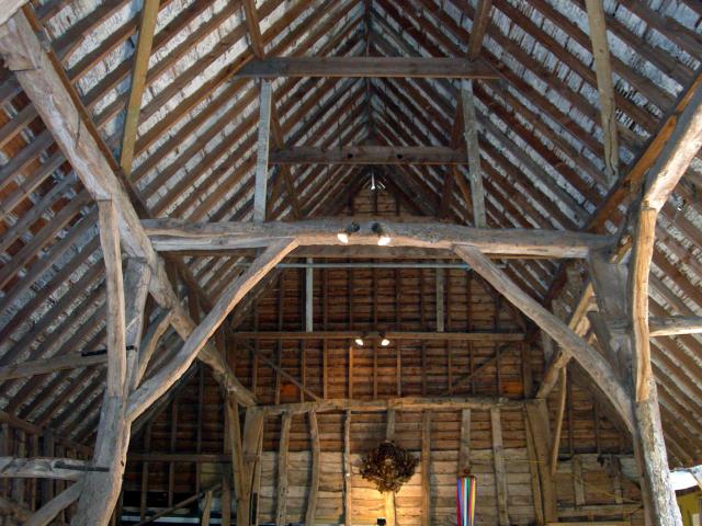 inside_the_barn_3_mid.jpg