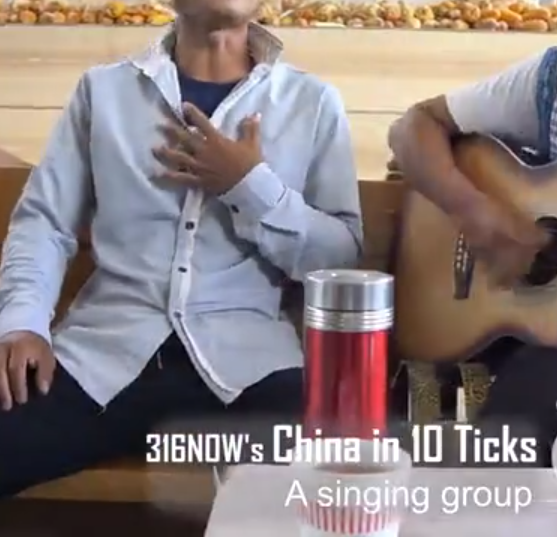10 Ticks // A singing group