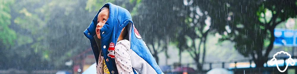 bokeh-blur-street-rain-boy-kid-343518-pxhereC.jpg
