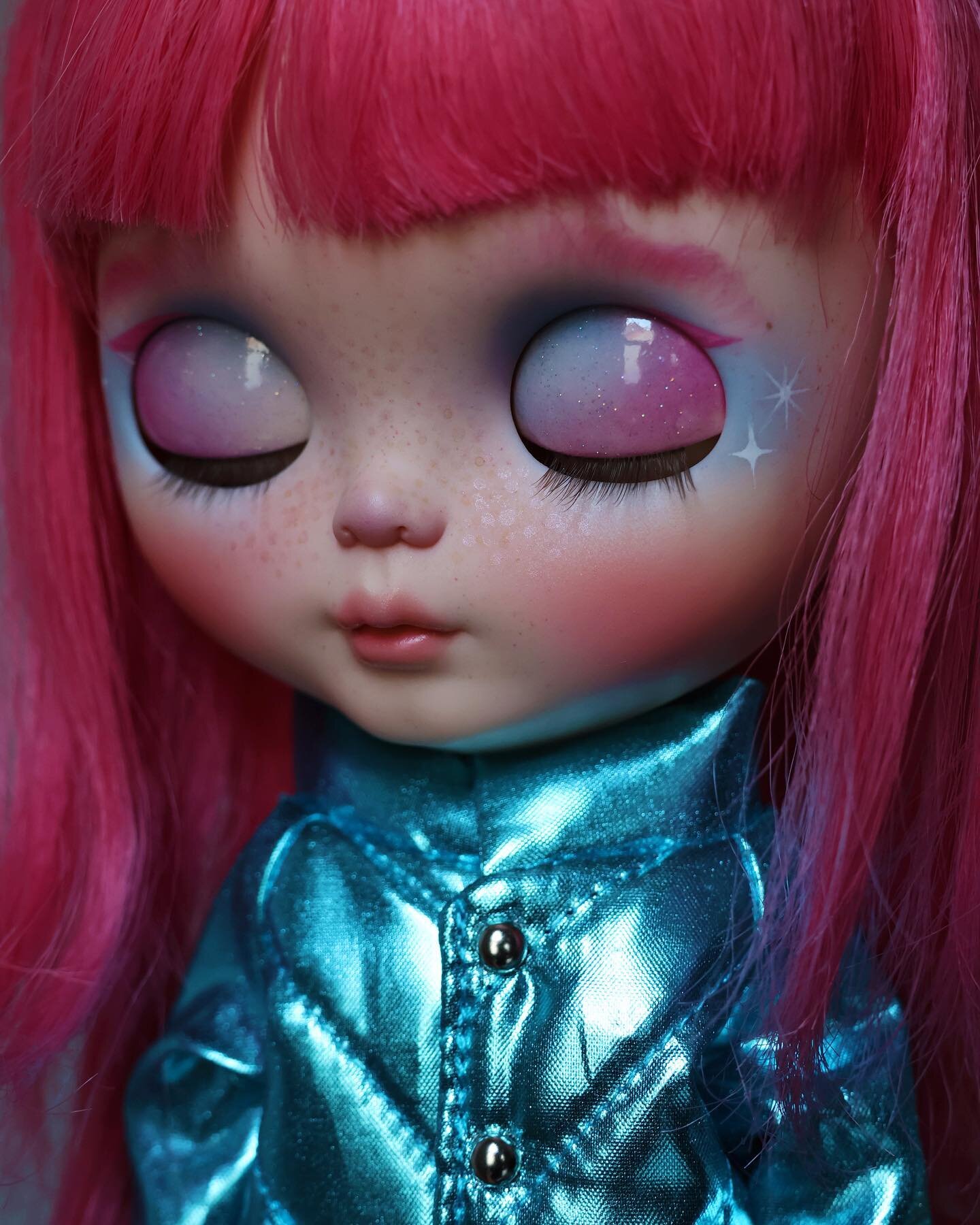 ⚡️Jazz Berry Baby⚡️Available FA / DM for info #ブライス #gbabydolls #customblythe #blythe #doll #dolls #blythedoll #blythecustom #art #rainbowhighdolls #LOLsurprise #toys #collectibles #makeup #makeuptutorial #bjd #balljointdoll