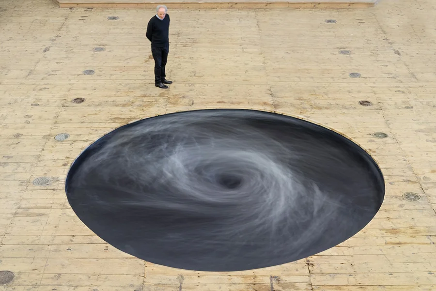 Anish Kapoor – Descension