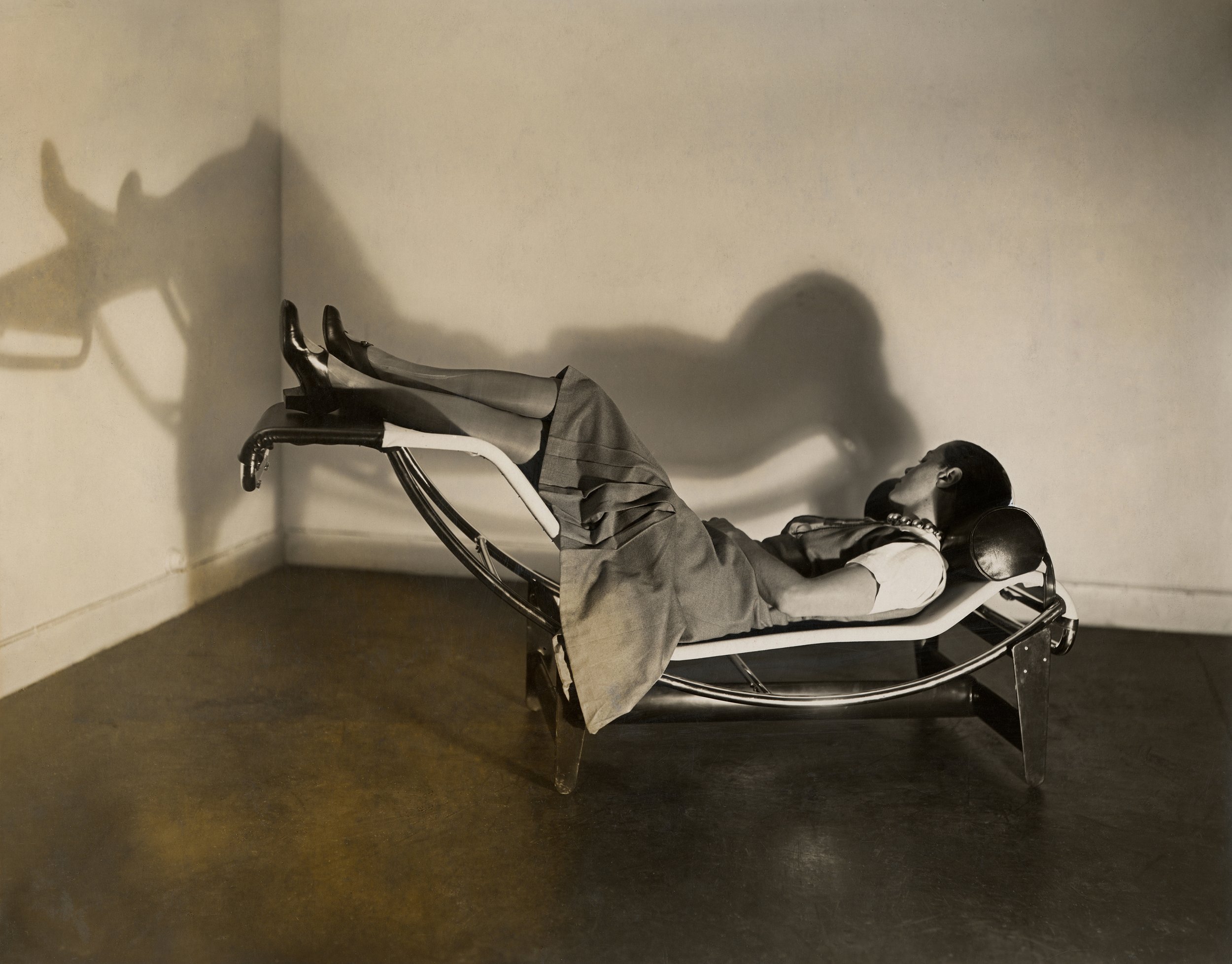 Perriand_chaise_longue_1929_low.jpg