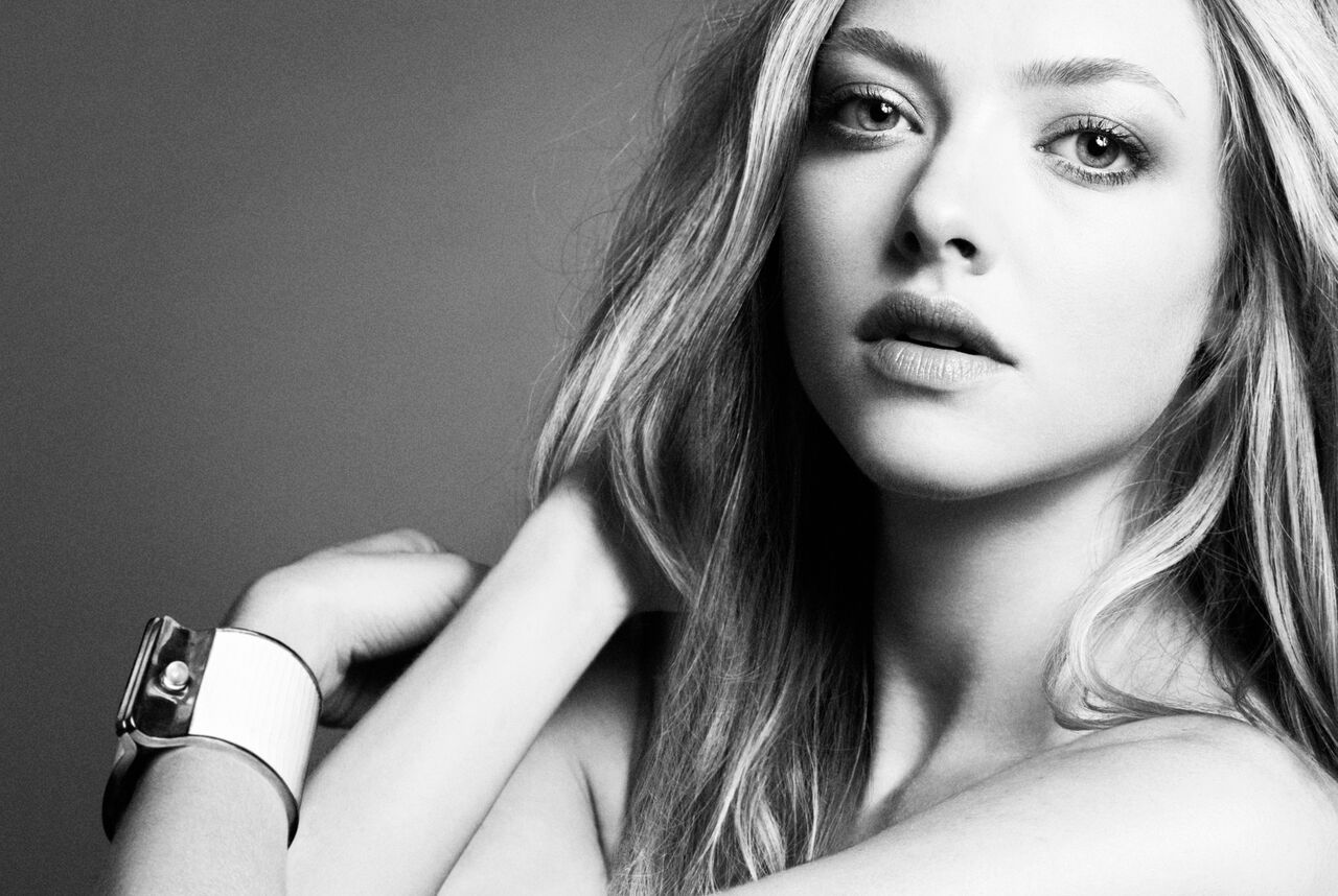 AMANDA SEYFRIED HEADSHOT.jpeg