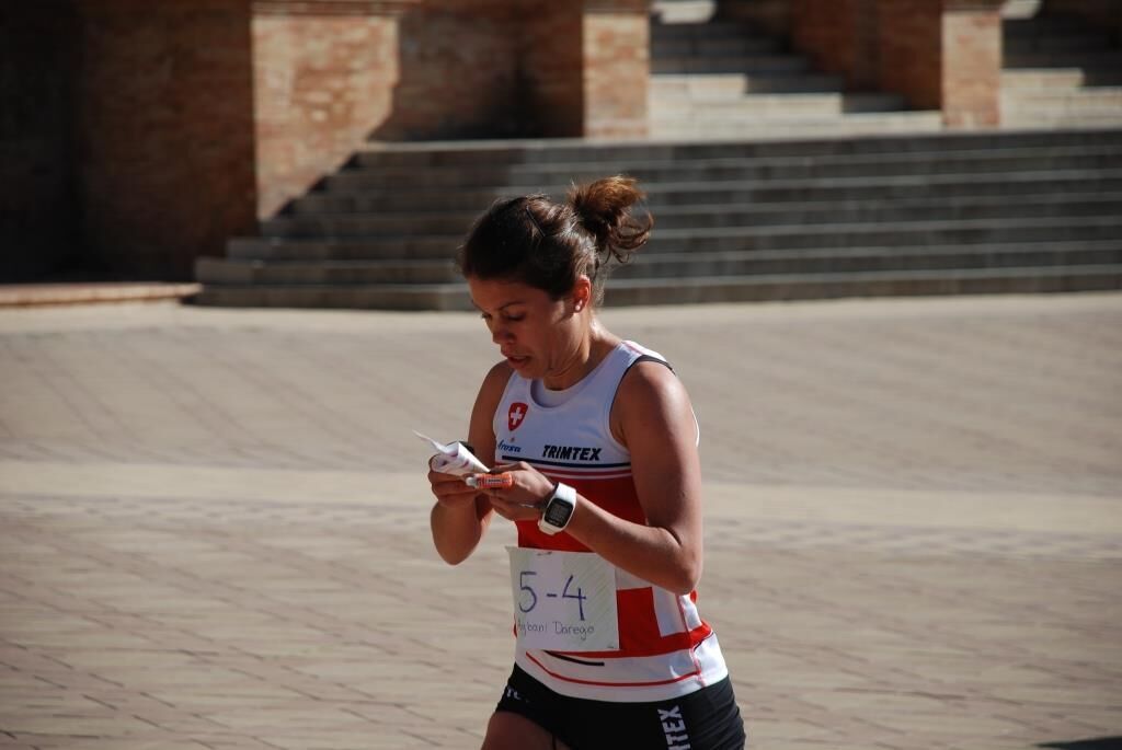 in azione alla sprint relay a Sevilla
