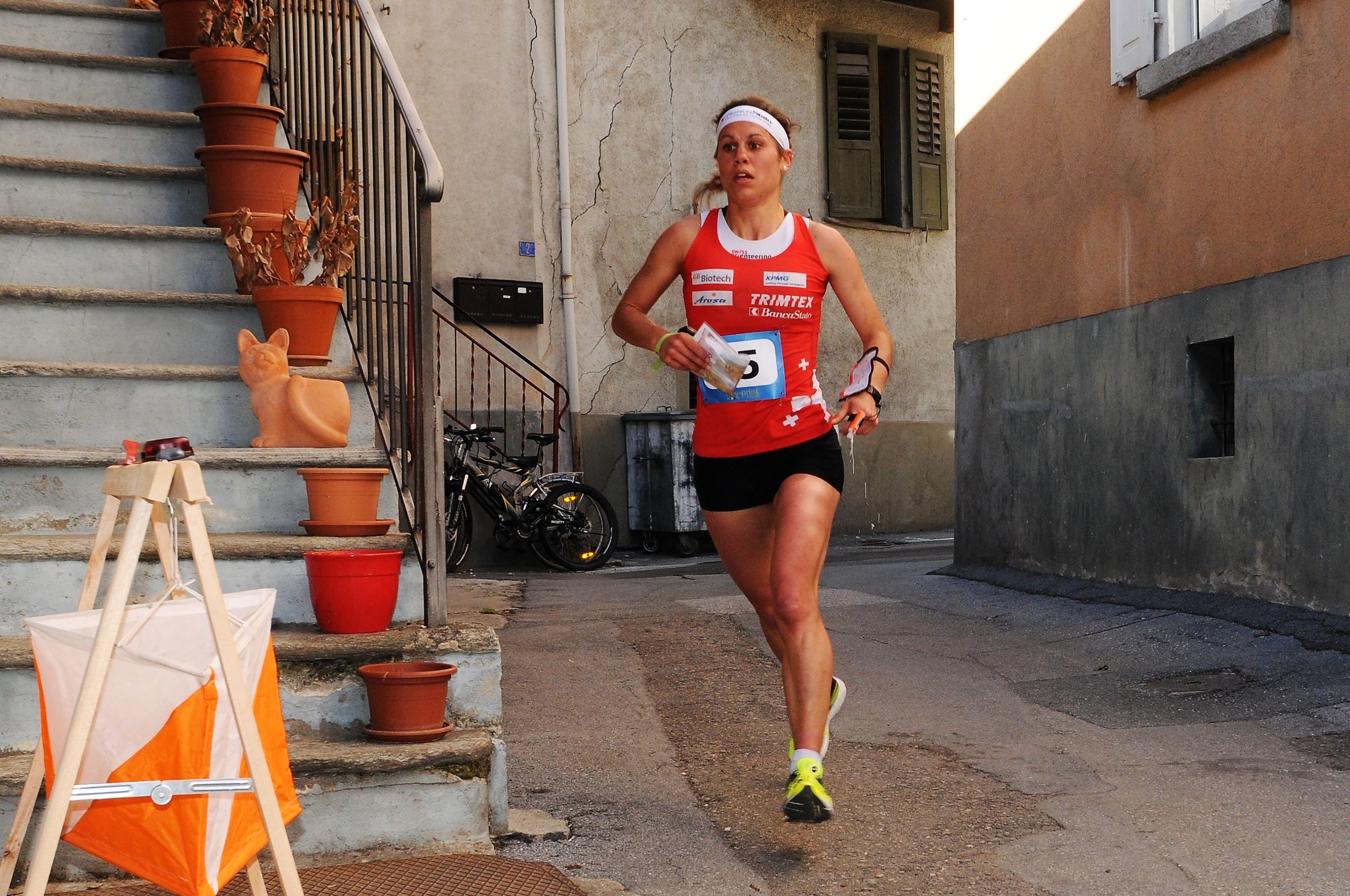 in azione nelle viuzze di Visp