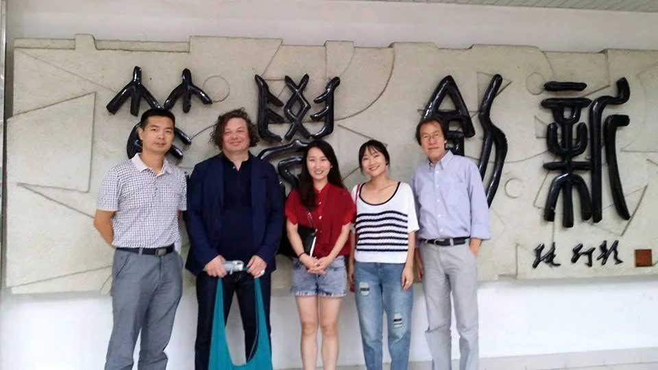 6-Shenzhen-promoters.jpg