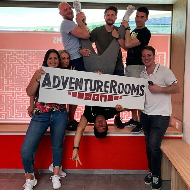 Kopf&uuml;ber ins Abenteuer gest&uuml;rzt 🤪🤩 grossartige Gruppe, grossartiges Duell 🎉 vielen Dank f&uuml;r Euren Besuch! #adventureroomszurich #z&uuml;rich #z&uuml;richcity #wochenende #spa&szlig;mitfreunden #funinzurich #spassinz&uuml;rich #whatt