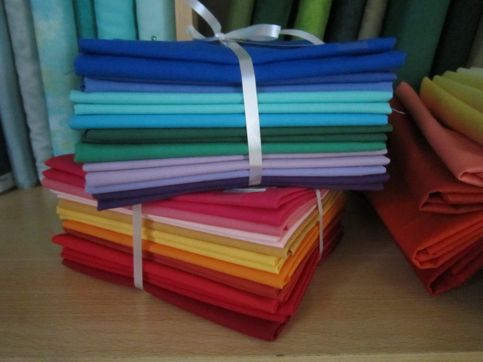 Makower-Spectrum-Solid-colour-quilting-cottons-Hometown-Rochester-UK