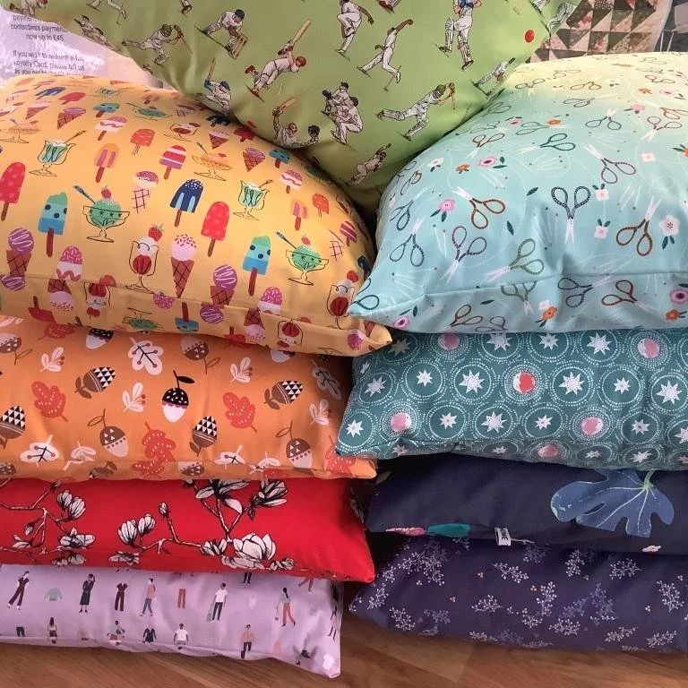 web smachine cushion.JPG